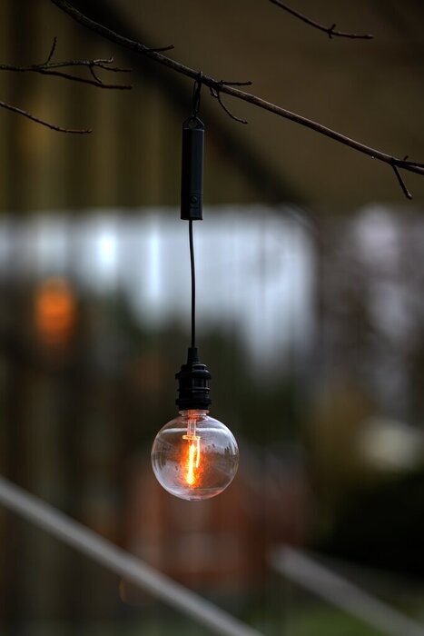 Lampa Uppladdningsbar m/krok Konstsmide